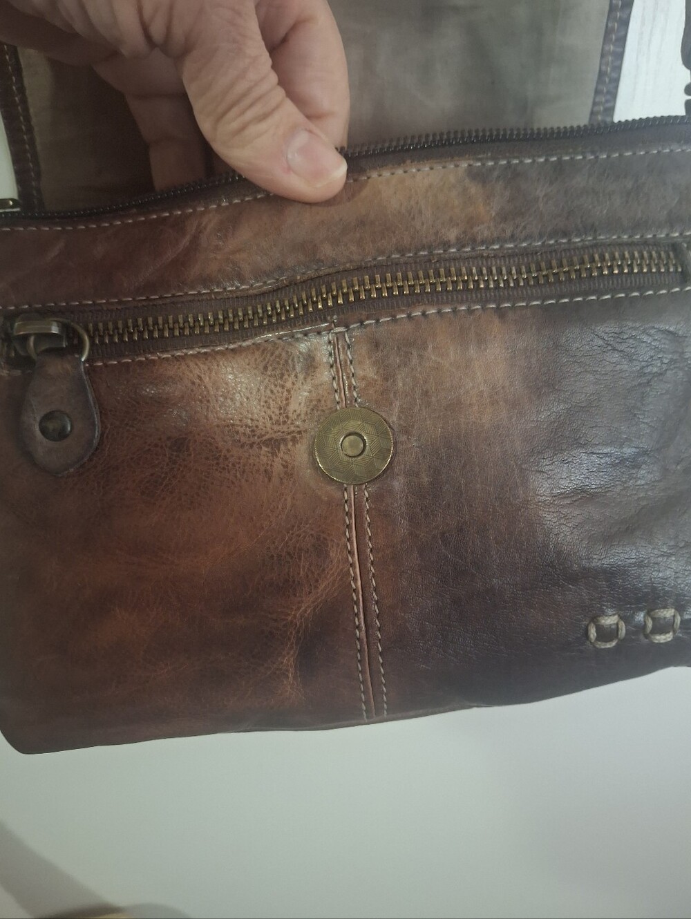 BED STU Women's Brown Leather Crossbody Bag - Classic Style - Picture 5 of 6
